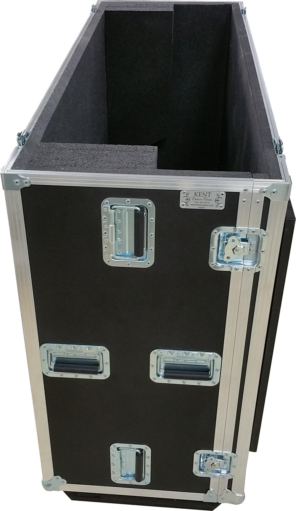 Road Cases With Doghouse and Casters